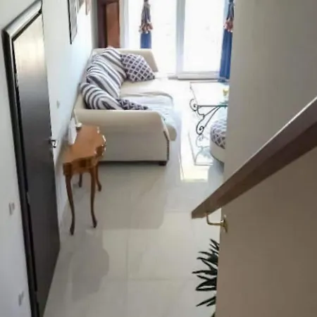 Appartement Modern In With Shared Pool *